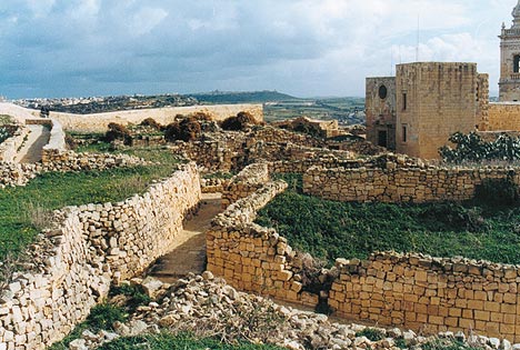 Malta - Obranné múry pevnosti na ostrove Gozo - 2