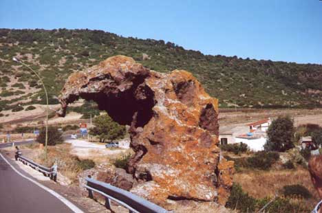 Sardínia Roccia di Elefante (Slonia skala) - 32