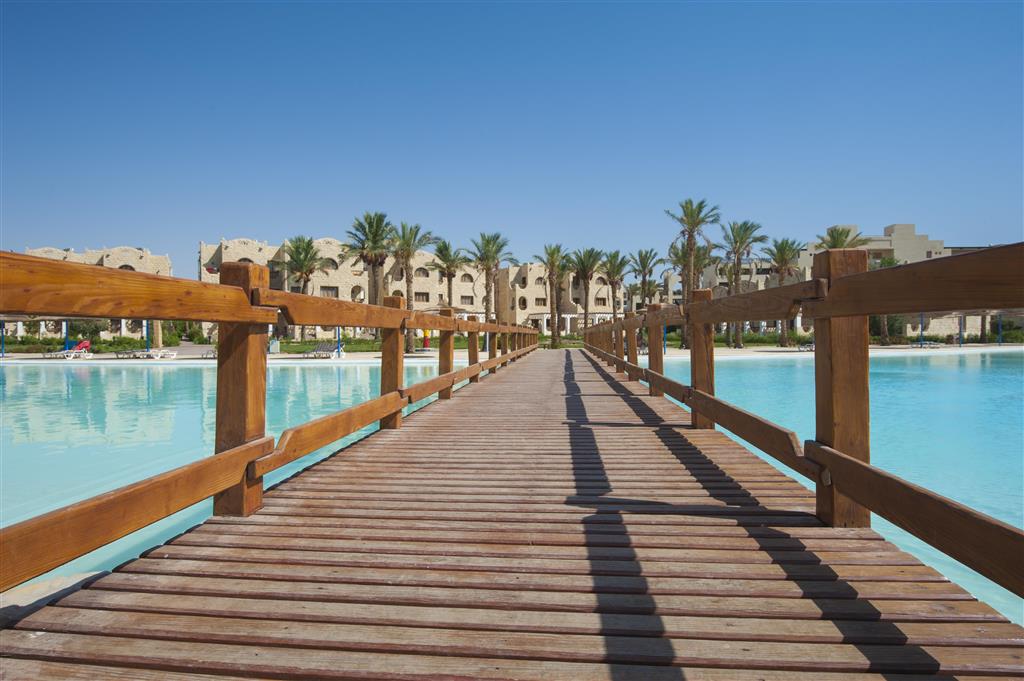Royal Lagoons Resort & Aqua Park