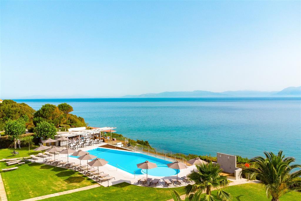 Ultra LAST MINUTE – Grécko, Peloponéz – Niforeika Beach Hotel 3* za 1 243 € z Bratislavy (10 nocí, All Inclusive)