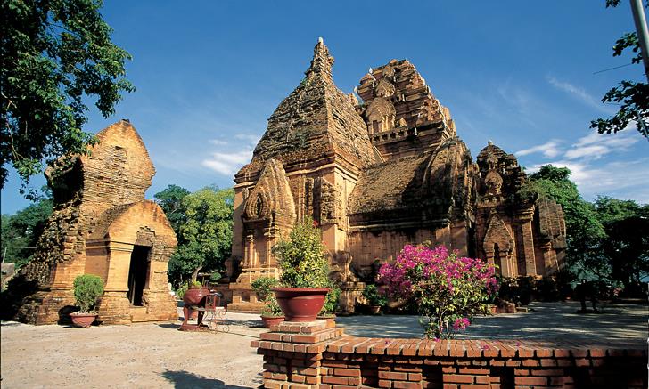 Vietnam - Zo Severu na Juh