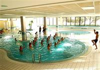 406_1301091454_HTL_Pinija_indoor_pool001B.jpg