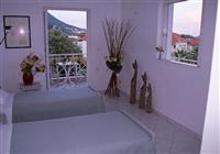 Apartmány Dionysos - 4