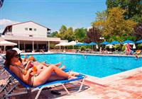 Sun Beach - Hotel Sun beach-bazén-Platamon-Olympská riviéra (autobusové zájazdy ) - 4