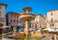 Autobusový poznávací zájazd, Taliansko, Umbria, Assisi, Piazza del Comune 