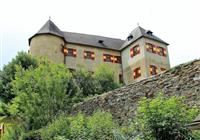 Tajomný Báthoryčkin hrad Lockenhaus, vínny festival a historické pivničky - 3