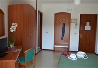 Hotel Berna - 3