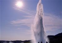 Island - polárna žiara a sviatky piva - Strokkur - najznámejší islandský gejzír - 2