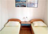 Apartmány Cvitanović - Chorvátsko - Baška Voda - apt. Cvitanović - APT 1/4+1 - spálňa - 4