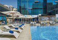 Hotel Doubletree By Hilton Dubai - Business Bay - DoubleTree by Hilton Dubai Business Bay 5˙ - bazén - 3