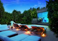 laamu-maldives-jungle-cinema