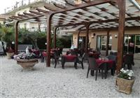 Chrismare Hotel Mazzeo - 4