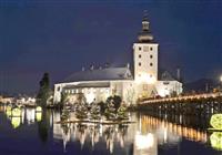 Advent na jazere Traunsee, vodný zámok Orth, kláštor a Sankt Pölten - 2