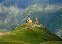 Gruzie – země v klínu hor - Gergeti monastery - 2