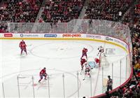 Vyvesenie dresu Mariána Hossu: Dvojzápas NHL v Chicagu (november) - 2