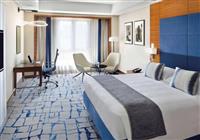 Mövenpick Hotel & Apartments Bur Dubai - 2