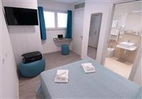 Hotel Adria Beach - 4