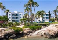 King Evelthon Beach Hotel & Resort - 4