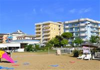 Adriatico - Rezidencia ADRIATICO priamo na pláži v BIBIONE SPIAGGIA, zájazdy autobusovou a individuálnou dopravou do Talianska  - 3