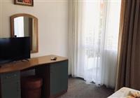 Primorsko -  Hotel Georgievi 3* s raňajkami a letenkou - 3