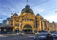 Austrália - Sydney a Melbourne - Historická budova stanice na Flinders street priamo uprostred centra. foto: Veronika HULÍKOVÁ - BUBO - 3