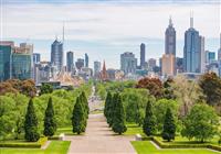 Privíta nás večne jarné mesto - Melbourne. Rovno po prílete sa ideme pred ubytovaním pozrieť na pamä