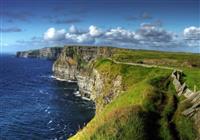 Írsko - zelený ostrov  - Cliffs of Moher pobrežie s útesmi - 3