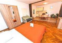 Dovolenka / zájazdy / cestovanie, Chorvátsko, ostrov Pag - Novalja -  apartmán Neno - 1/2+3 apt.