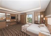 standardna izba hotela Belconti Resort v stredisku Belek v Turecku