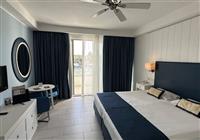 izba hotela Seabank Resort&Spa v stredisku Mellieha Bay na ostrove Malta