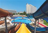 Aquapark hotela Salamis Bay Conti vo Famaguste, na Severnom Cypre