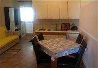 Apartmány Majcug - Dovolenka / zájazdy / cestovanie, Chorvátsko, ostrov Vir, apartmány Majcug - kuchynský kút - 4