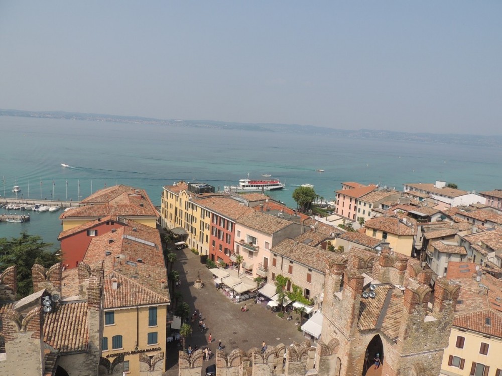 Lago di Garda jazero a domy